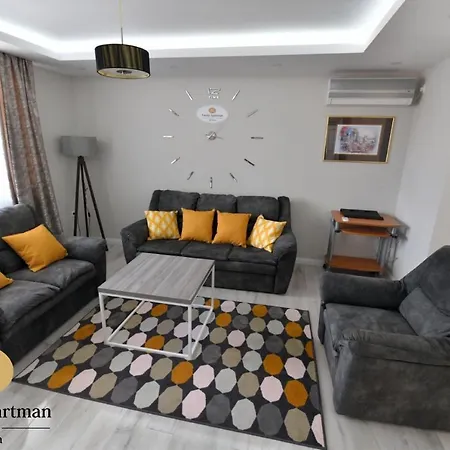 Family Apartment *