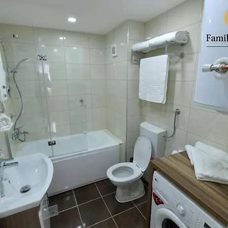 Family ビイェリナ